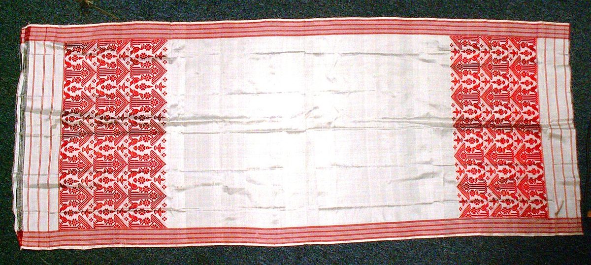 The Towel in gamosa weave with a red selvedge